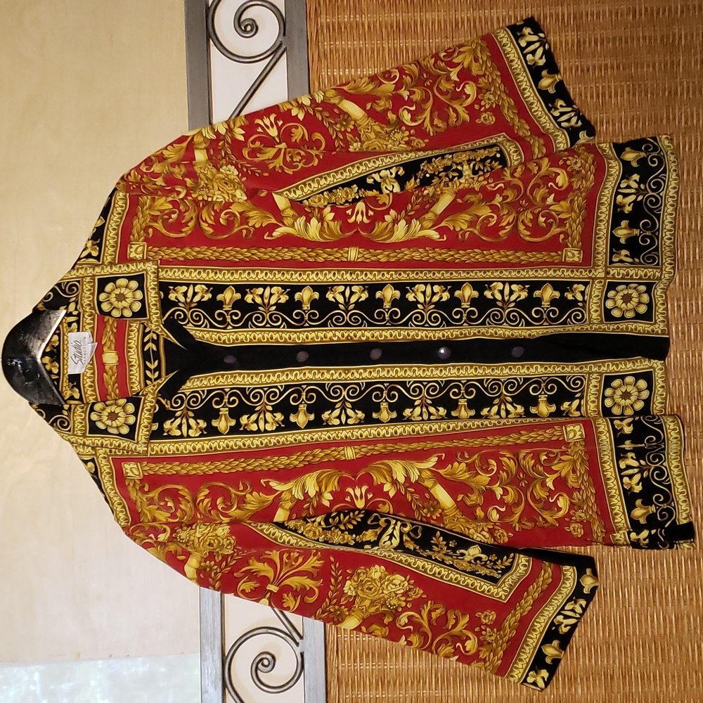 Oriental Women's kimono  blouse.